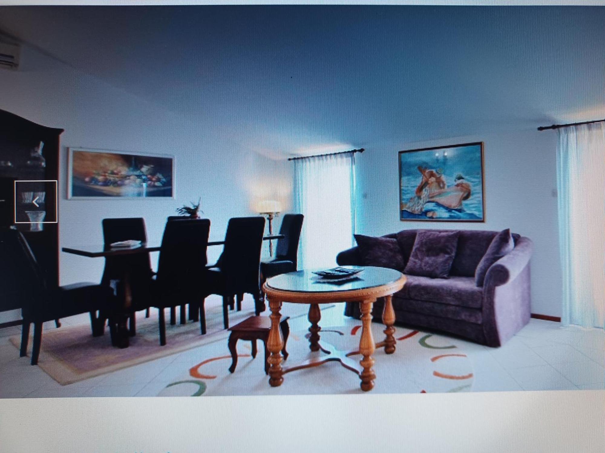 Purple House Apartment Pula Bilik gambar