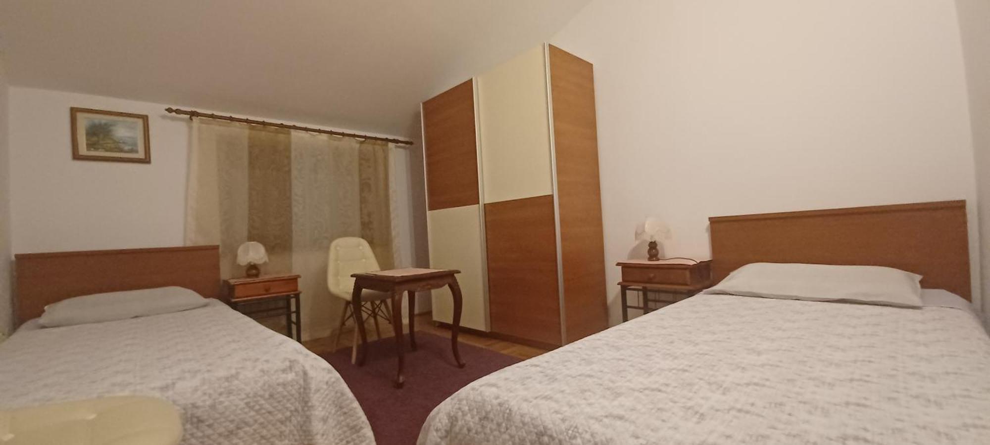 Purple House Apartment Pula Luaran gambar