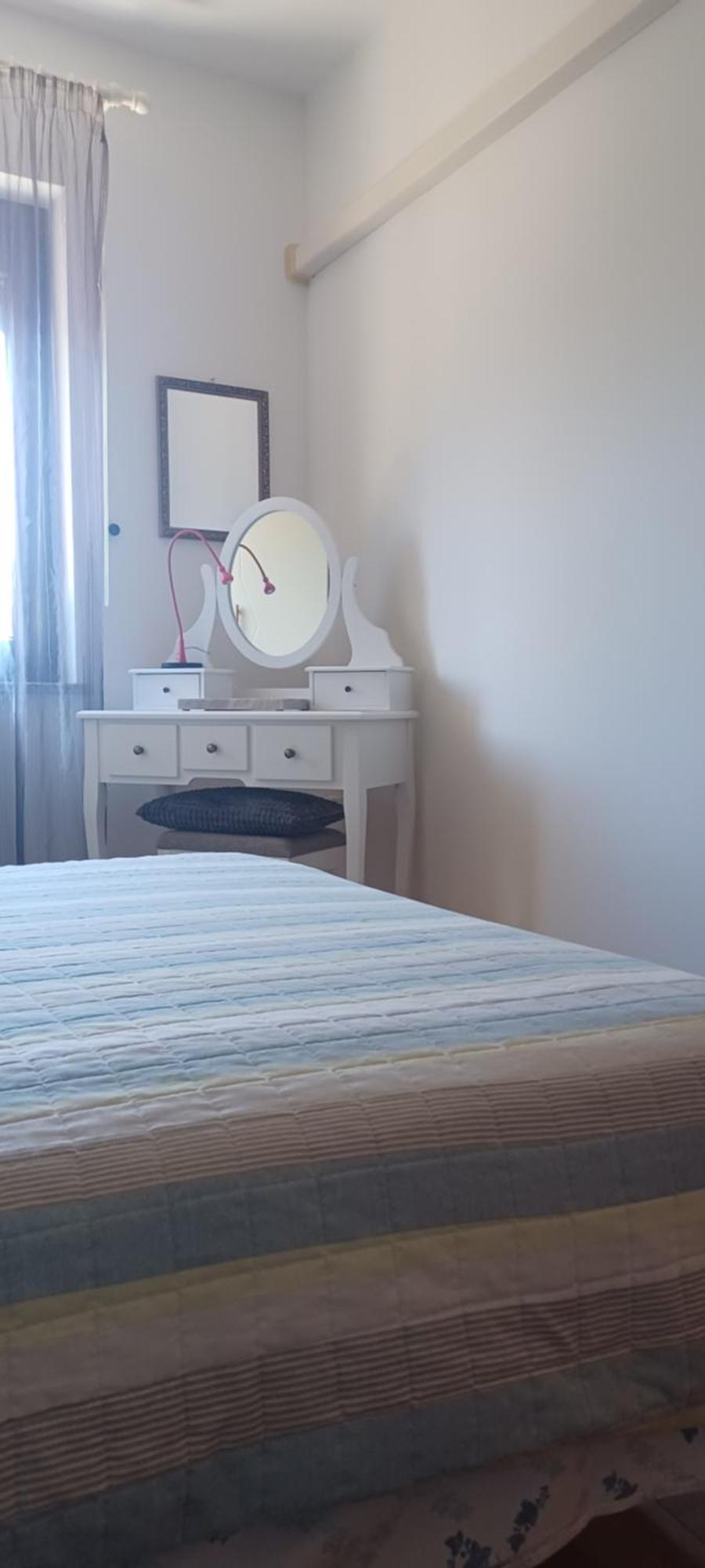 Purple House Apartment Pula Bilik gambar