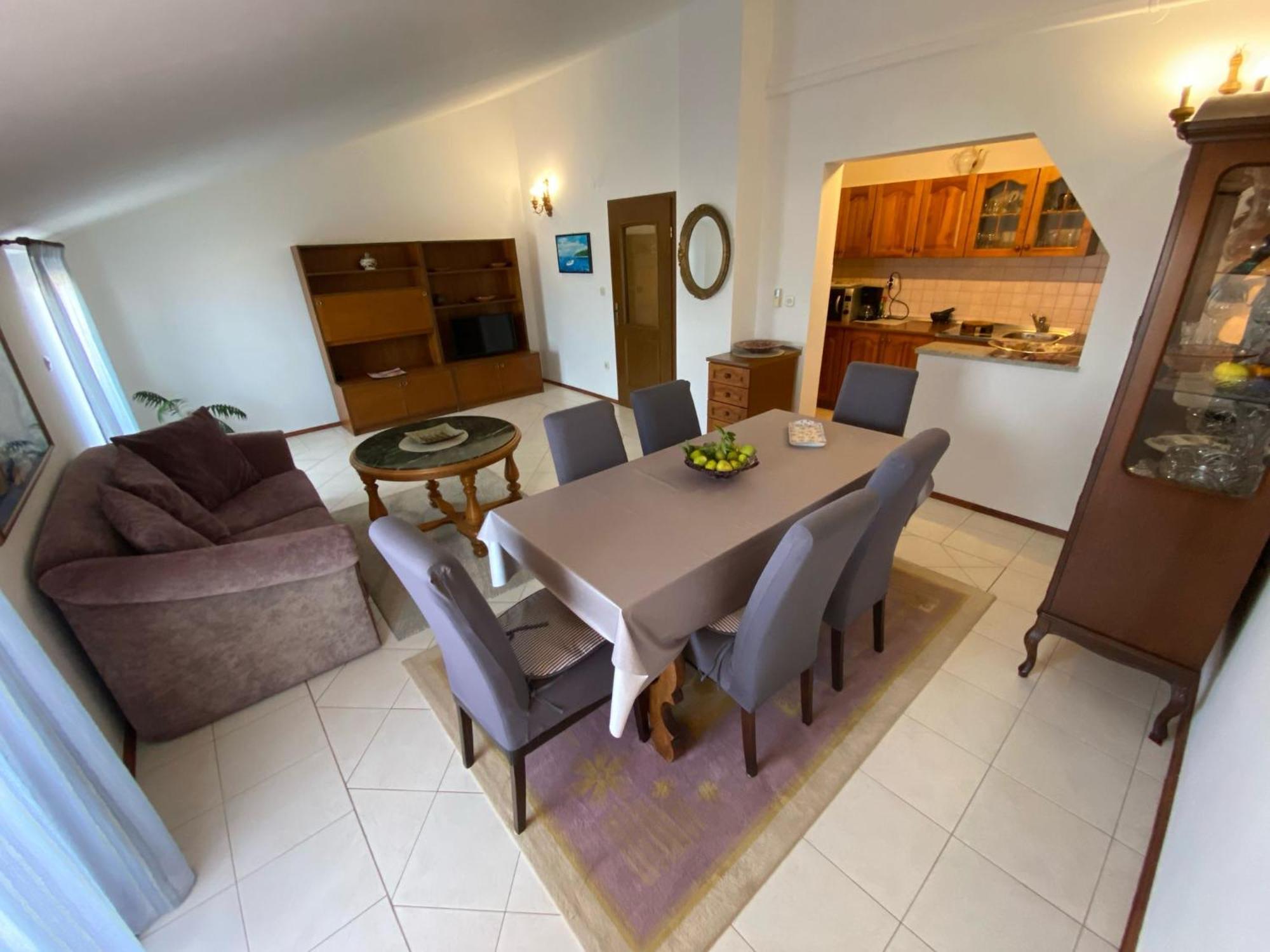 Purple House Apartment Pula Luaran gambar