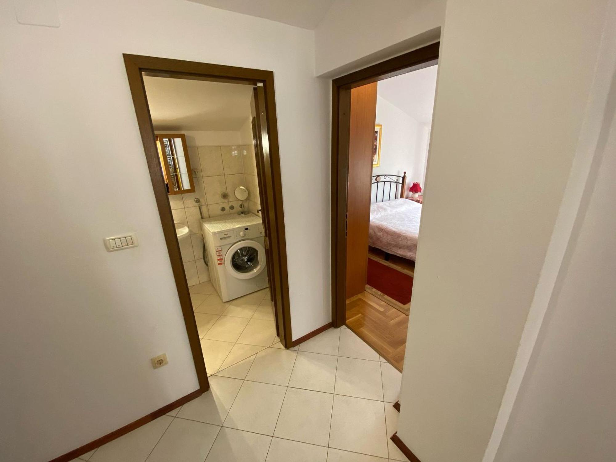Purple House Apartment Pula Luaran gambar